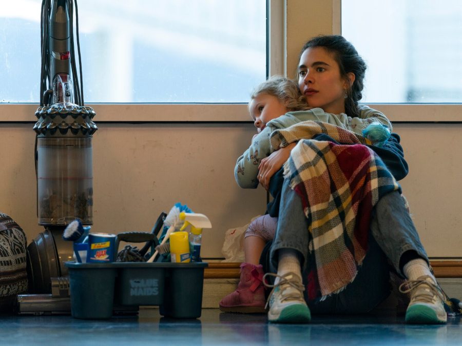 Maid: Ο (ανηφορικός) δρόμος προς την ελευθερία