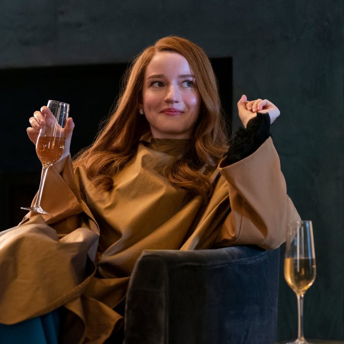 «Inventing Anna» ή Πώς η Anna Sorokin ξεφτίλισε την ελίτ της Νέας Υόρκης