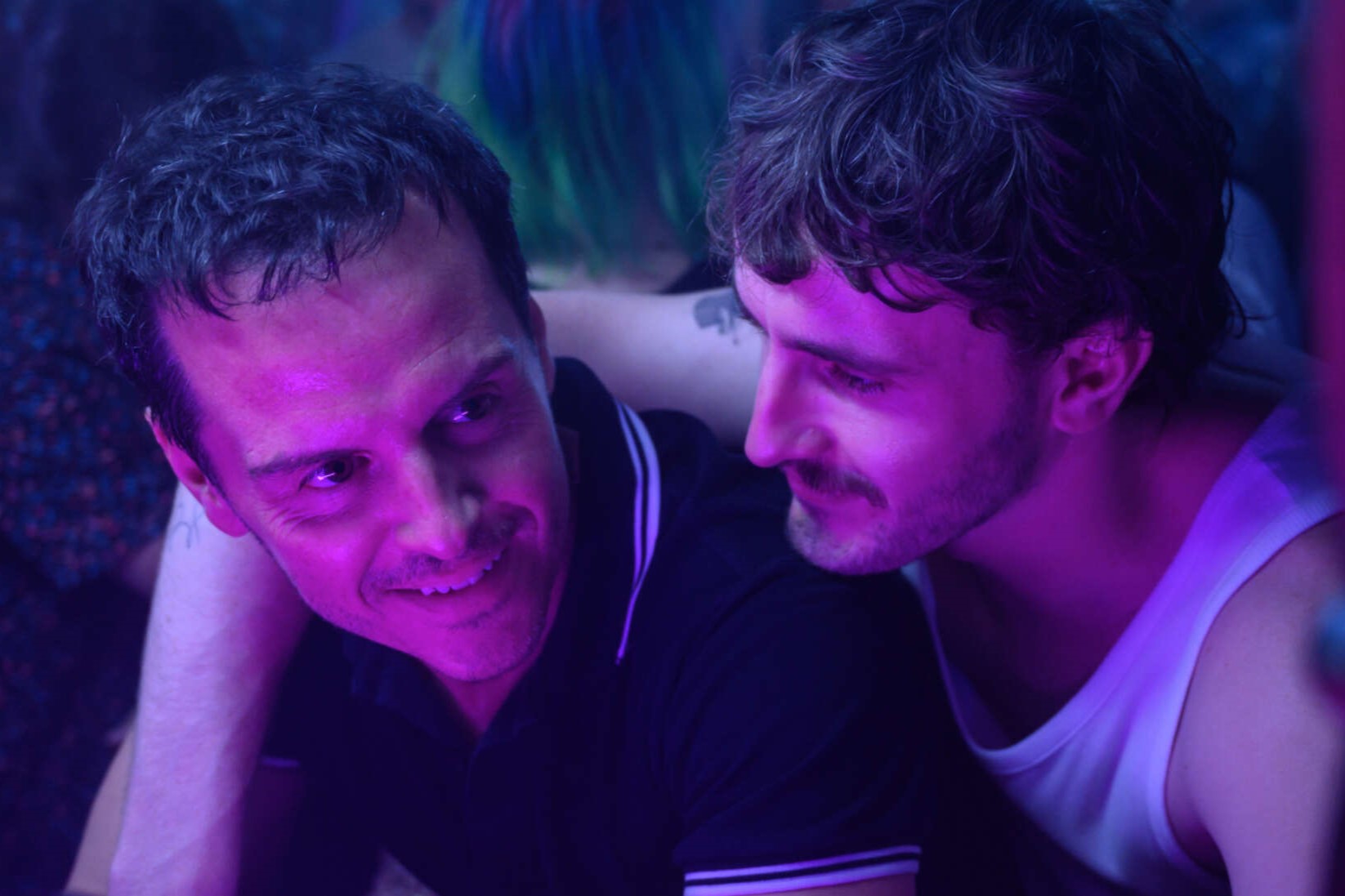 Οι Andrew Scott (αριστερά) και Paul Mescal (δεξιά) στο «All of Us Strangers».