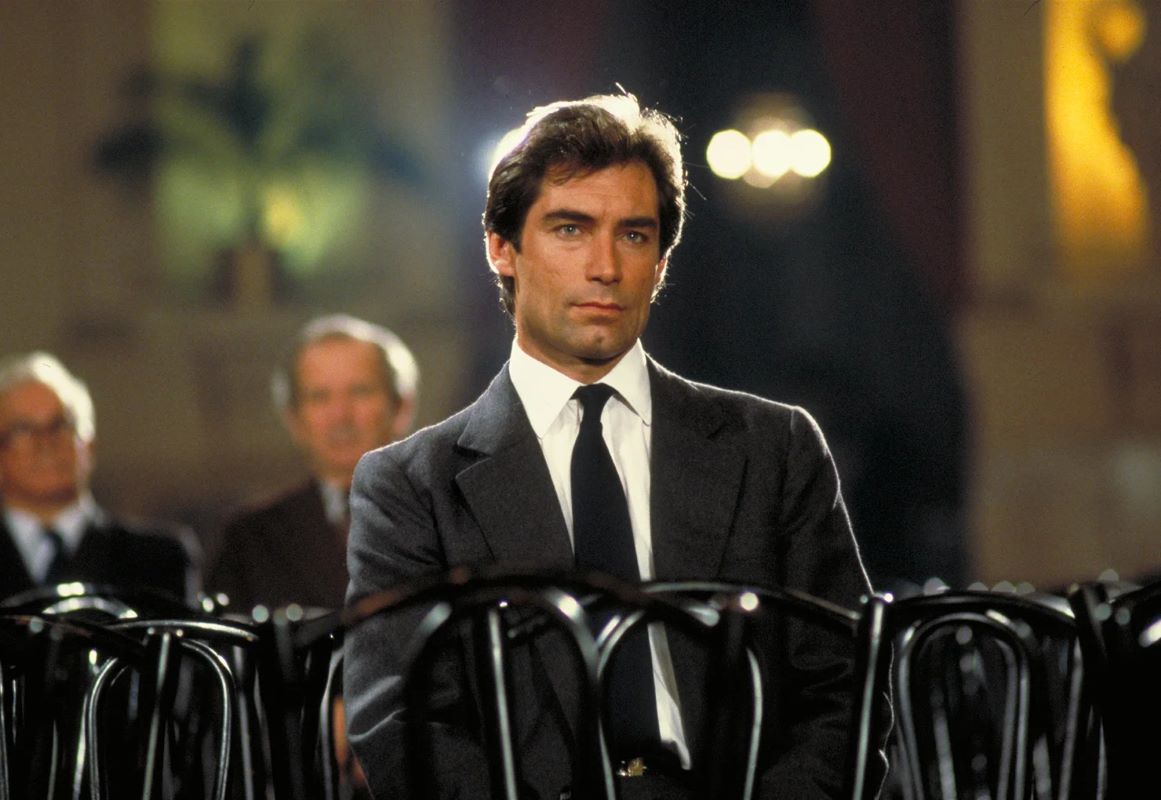 Ο Timothy Dalton ως James Bond στην ταινία «The Living Daylights».
