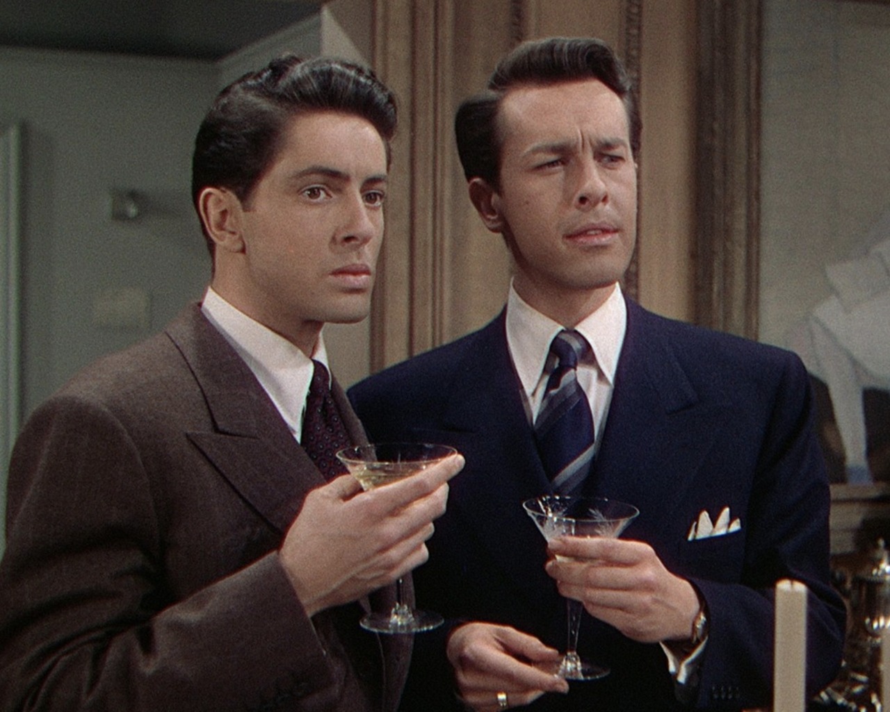 Ο Farley Granger(αριστερά) και ο John Dall (δεξιά) στην ταινία «Rope» του Alfred Hitchcock.