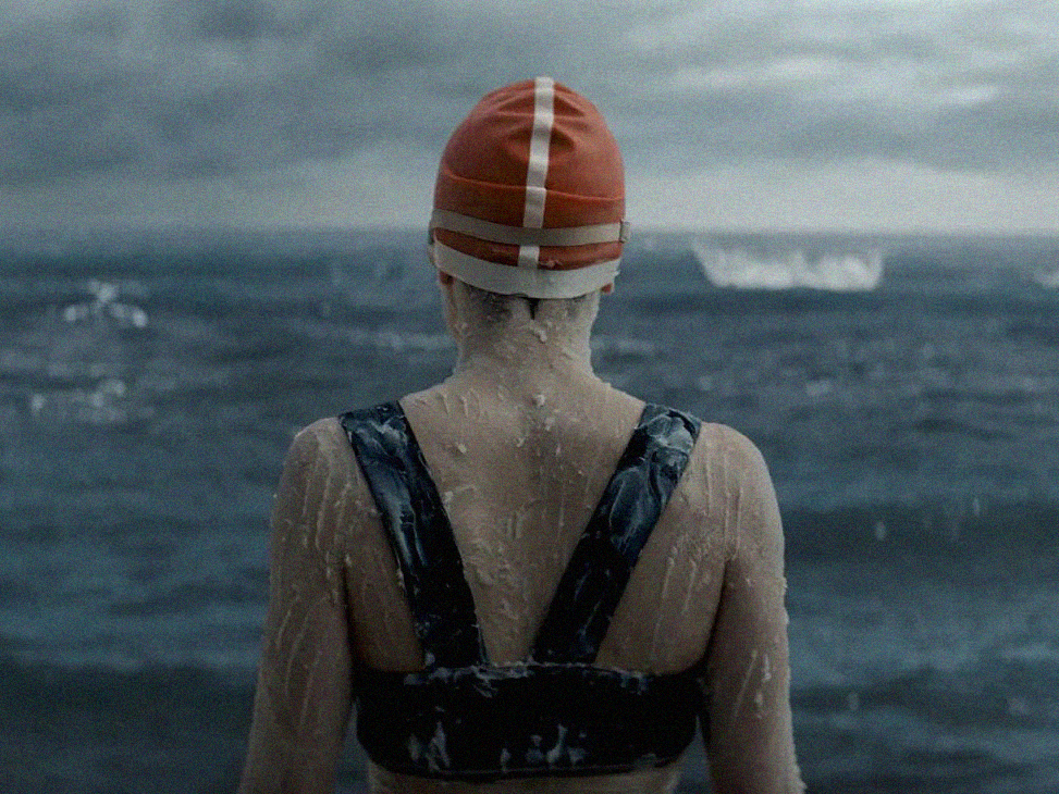 H Daisy Ridley πρωταγωνιστεί στην ταινία «Young Girl and the Sea» που είναι διαθέσιμη στο Disney+.